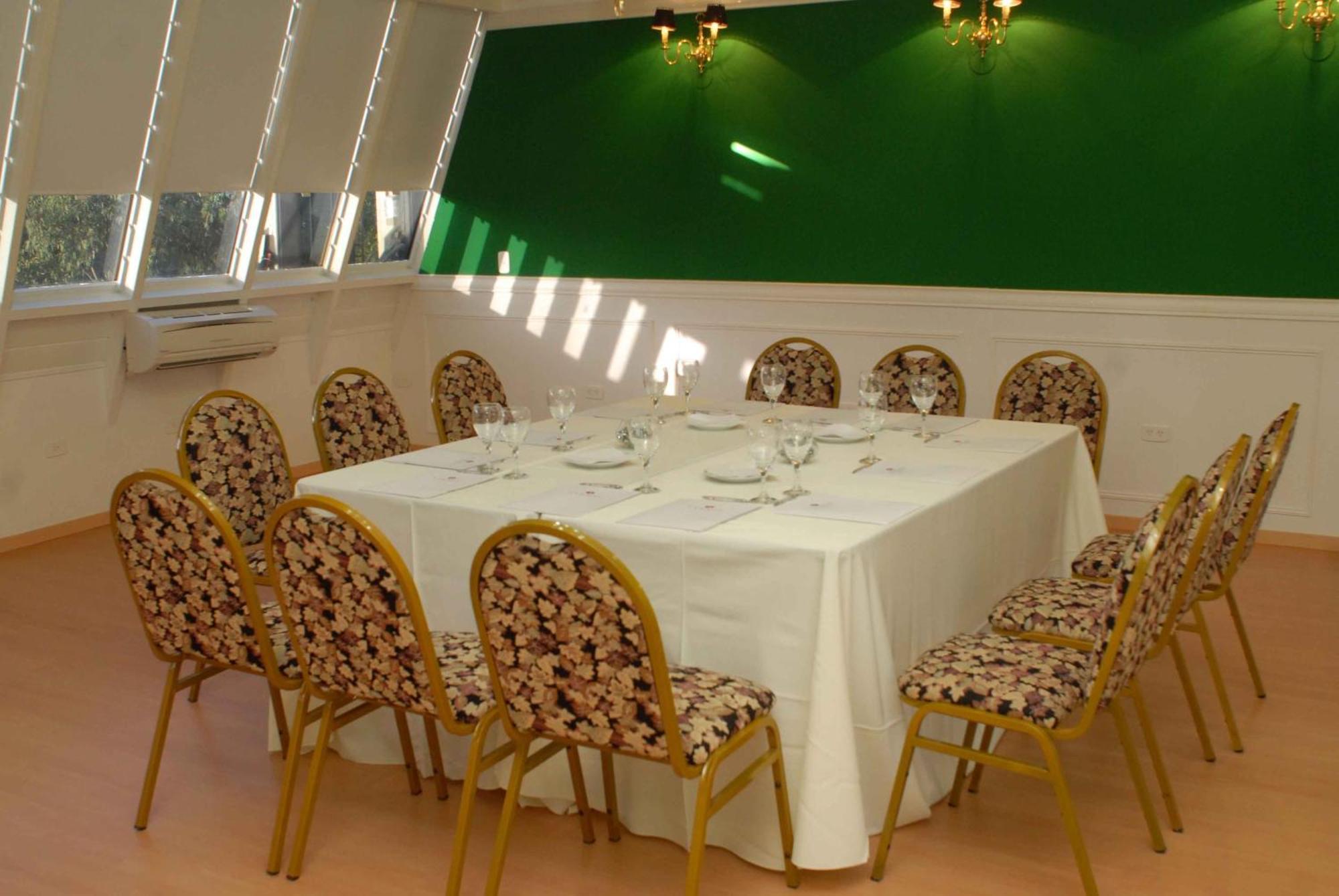 Hotel Ramada By Wyndham Buenos Aires Vicente López Restauracja zdjęcie
