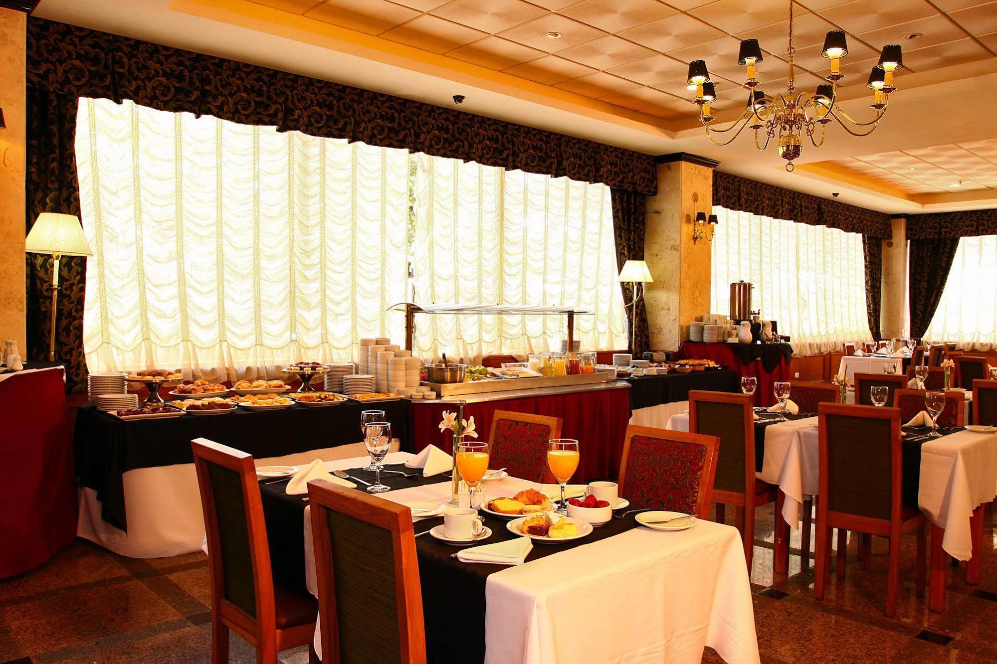 Hotel Ramada By Wyndham Buenos Aires Vicente López Zewnętrze zdjęcie