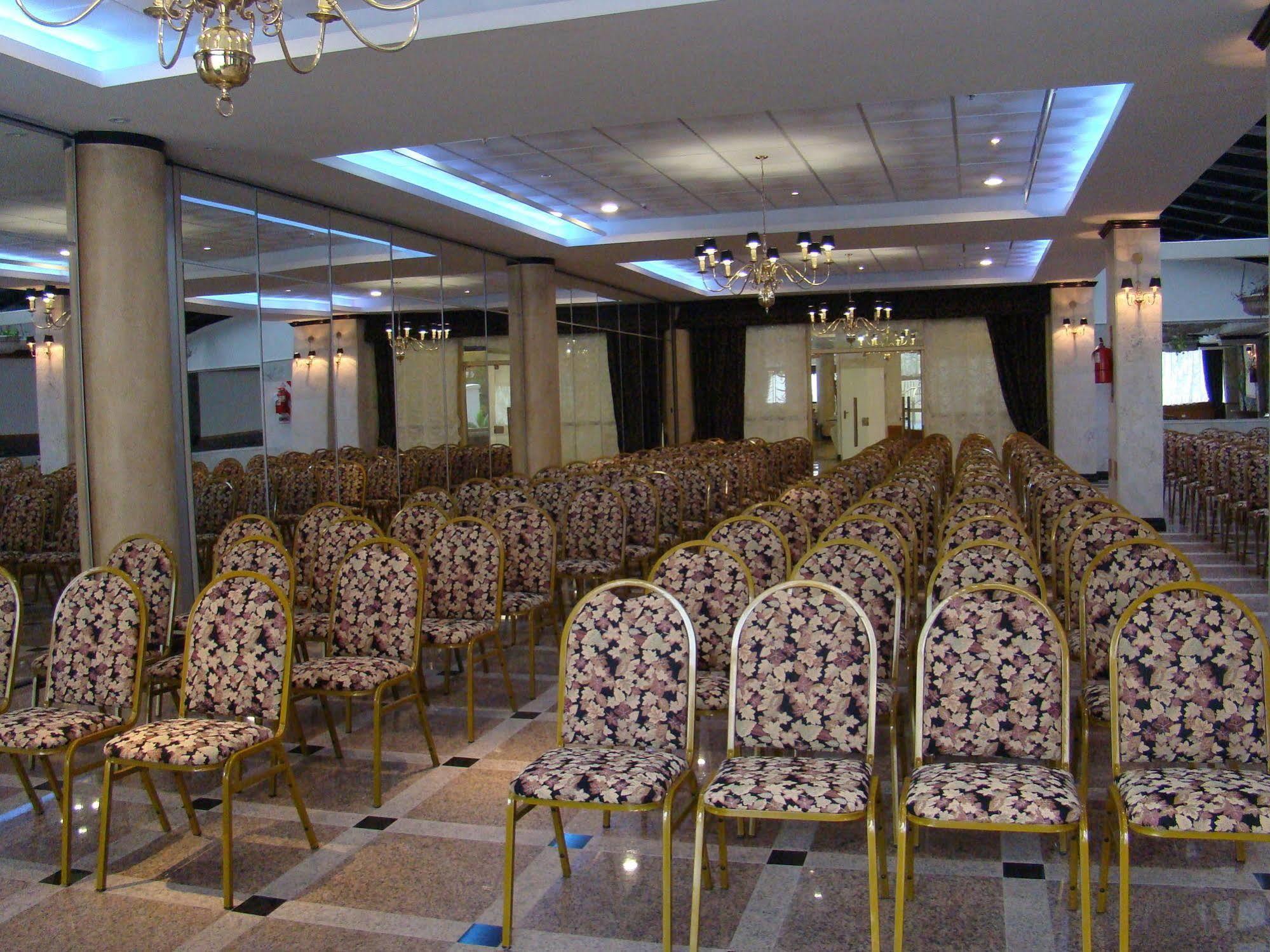 Hotel Ramada By Wyndham Buenos Aires Vicente López Zewnętrze zdjęcie
