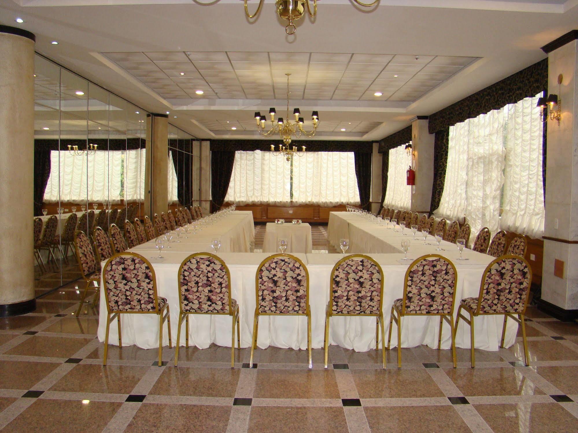 Hotel Ramada By Wyndham Buenos Aires Vicente López Zewnętrze zdjęcie